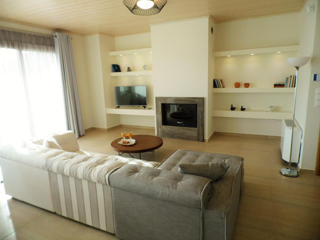 Paralia Sergoulas Villa Thalassa מראה חיצוני תמונה